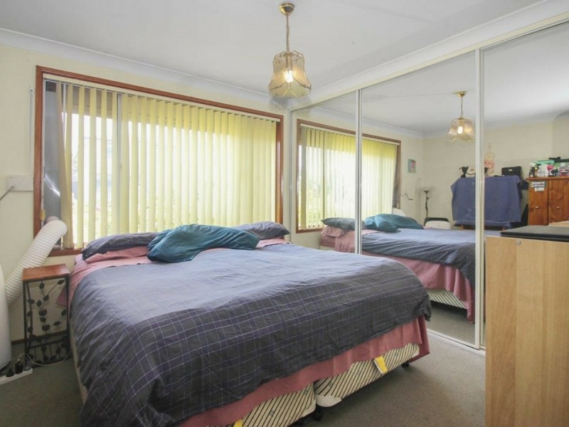 10 Peter Pan Glen, St Clair NSW 2759