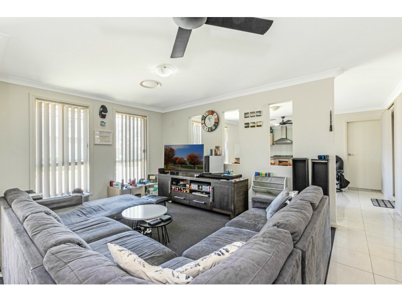 2 Coachwood Drive, Claremont Meadows NSW 2747