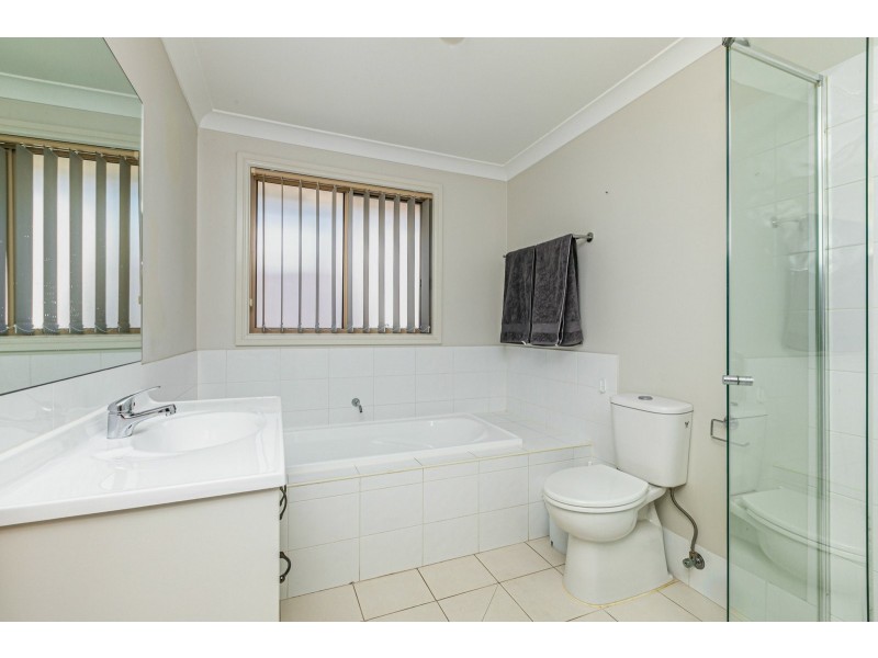 2 Coachwood Drive, Claremont Meadows NSW 2747