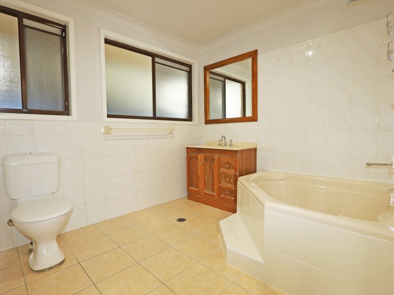 5 Whitbeck Place, Cranebrook NSW 2749