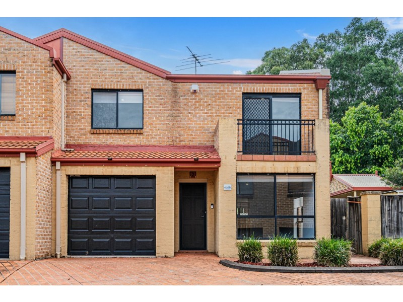 2/1-11 Candlebark Circuit, Glenmore Park NSW 2745