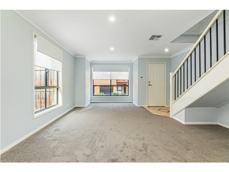 2/1-11 Candlebark Circuit, Glenmore Park NSW 2745