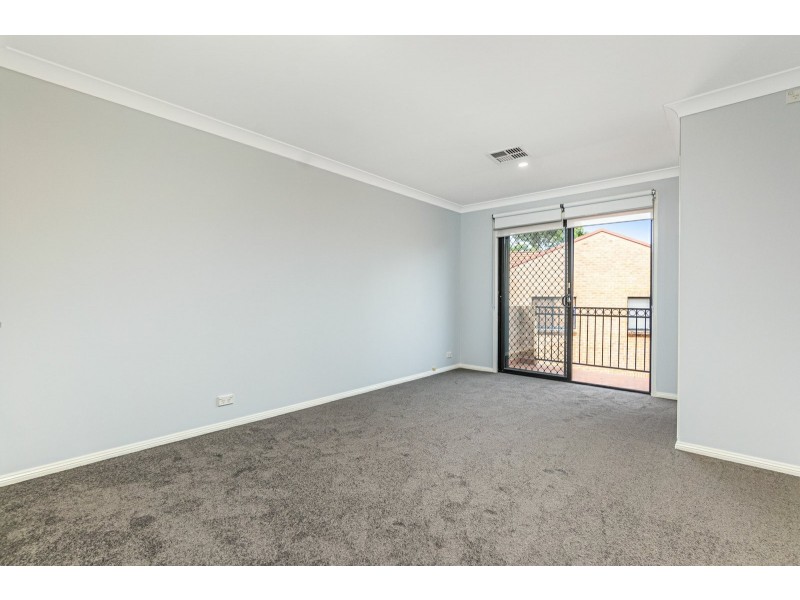 2/1-11 Candlebark Circuit, Glenmore Park NSW 2745