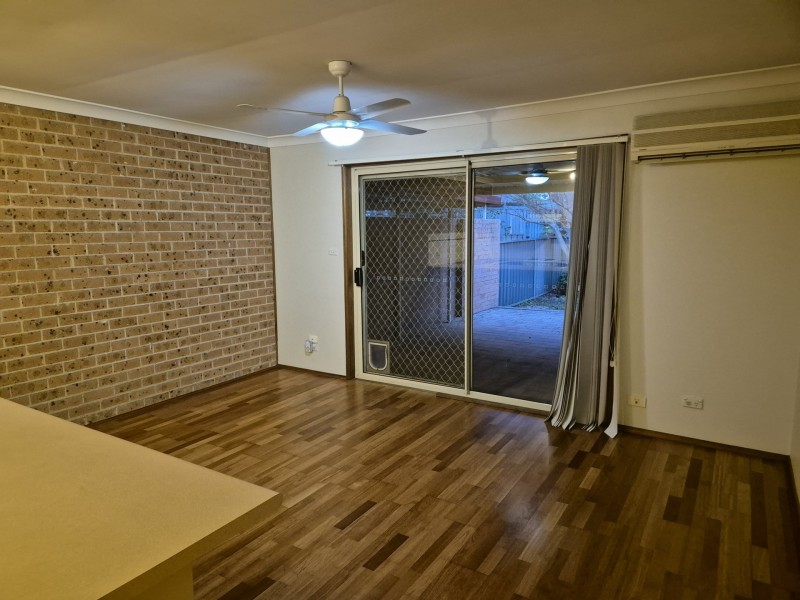 1/11 Mount Close, Cranebrook NSW 2749