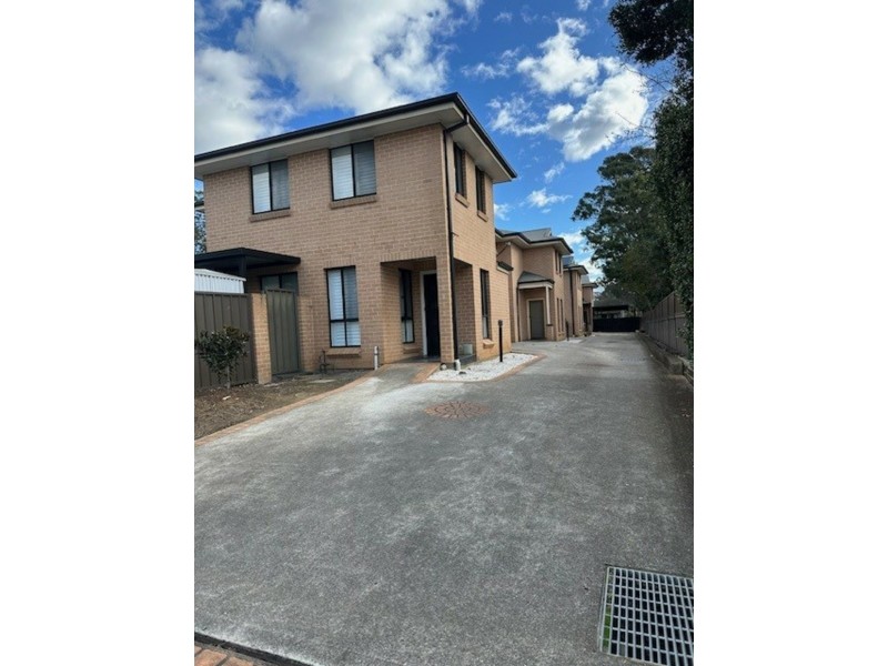 2/29 Pembroke Street, Cambridge Park NSW 2747