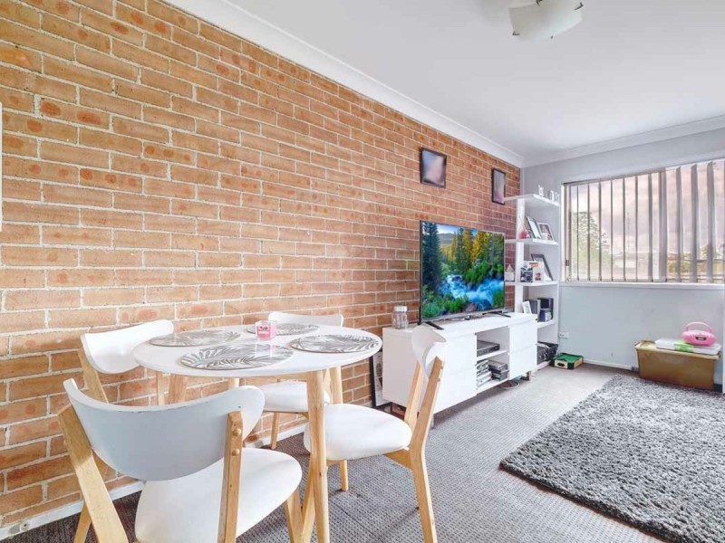 2/2 Warramunga St, St Marys NSW 2760