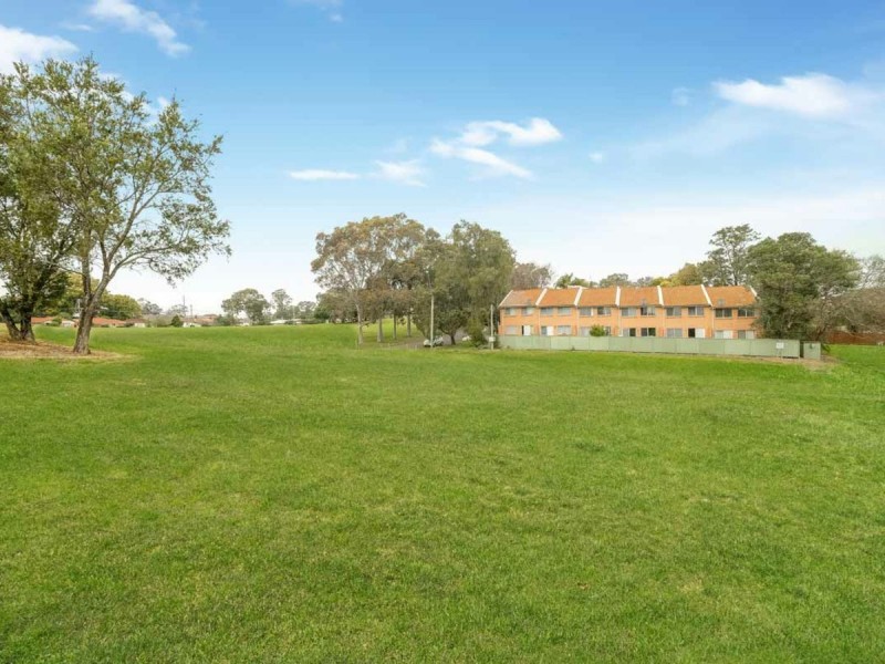 2/2 Warramunga St, St Marys NSW 2760