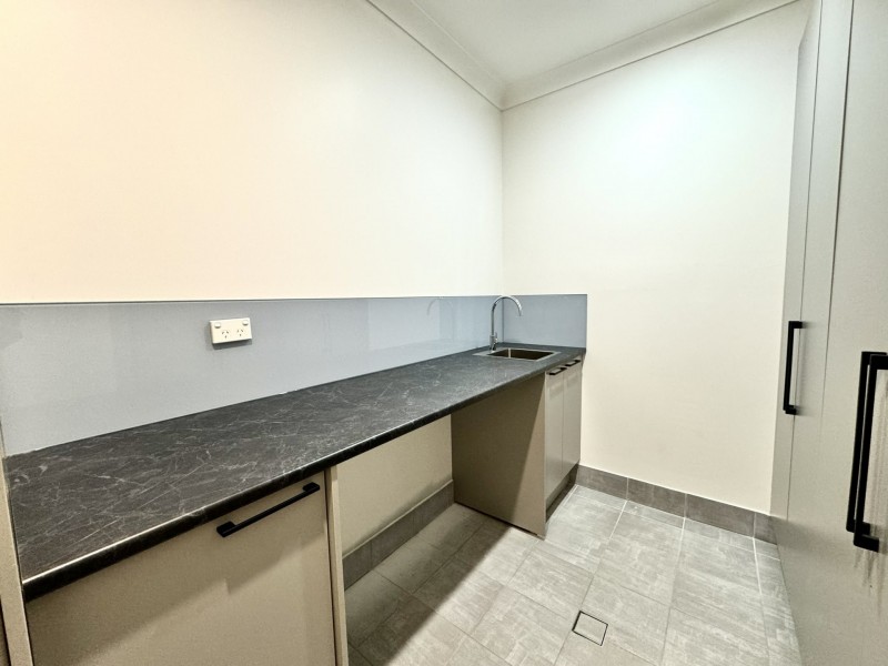 60 Barker Street, Cambridge Park NSW 2747