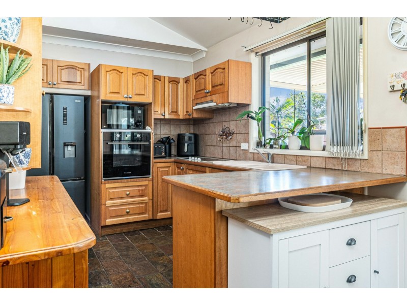 98 Kareela Ave, Penrith NSW 2750