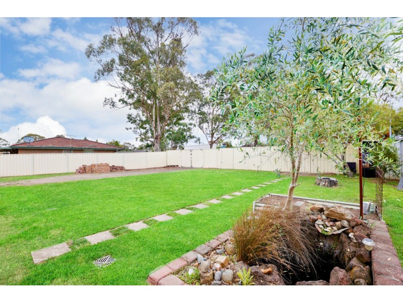 6 Eucalyptus Drive, Cranebrook NSW 2749