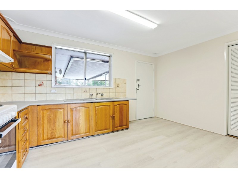 10 Eton Court, Cambridge Park NSW 2747