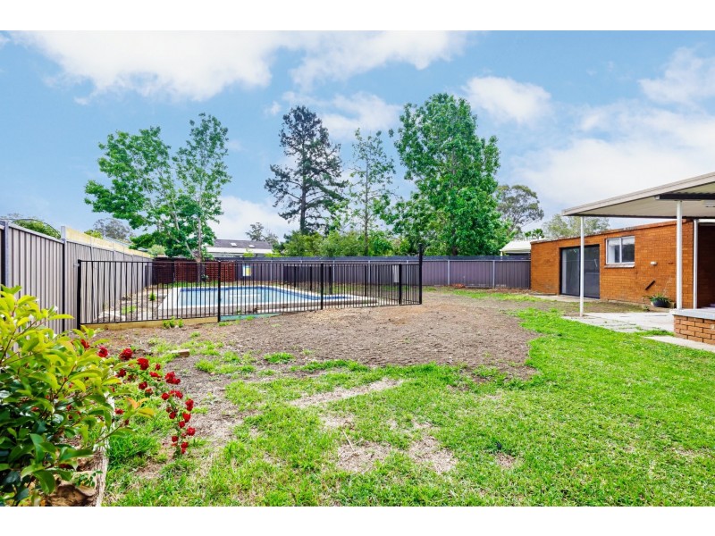 10 Eton Court, Cambridge Park NSW 2747