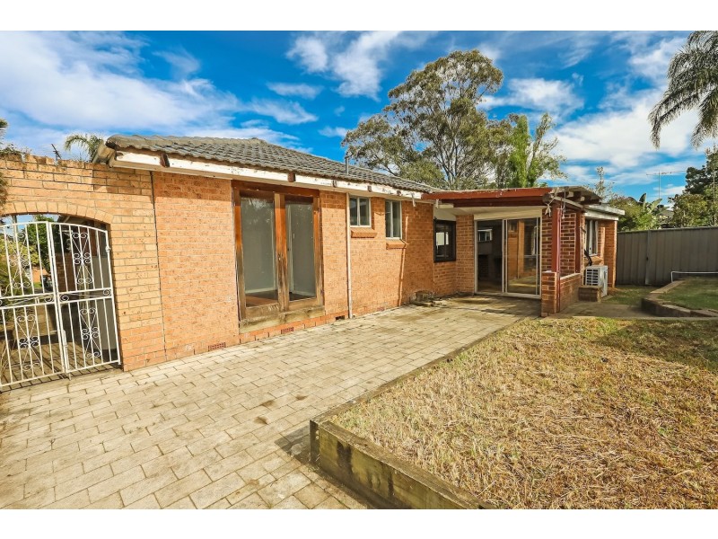 22 Glencoe Avenue, Werrington County NSW 2747