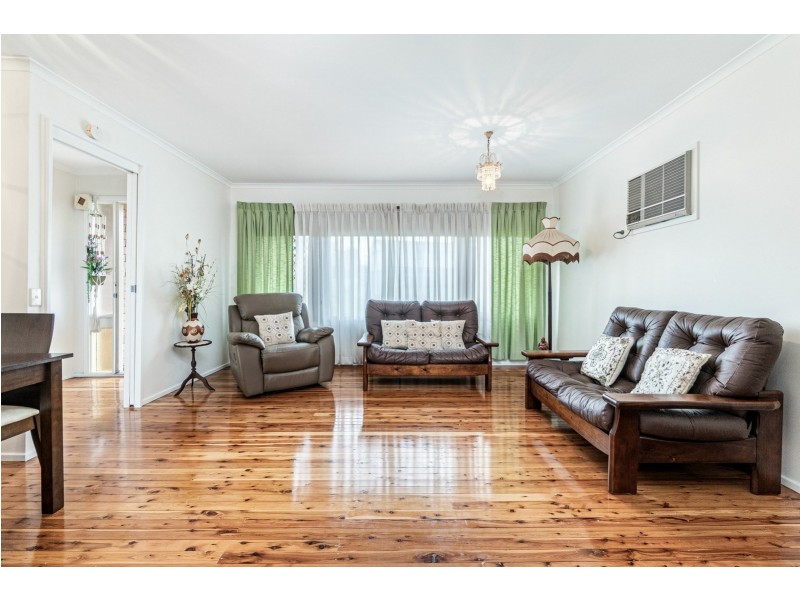 9 Chipping Place, South Penrith NSW 2750