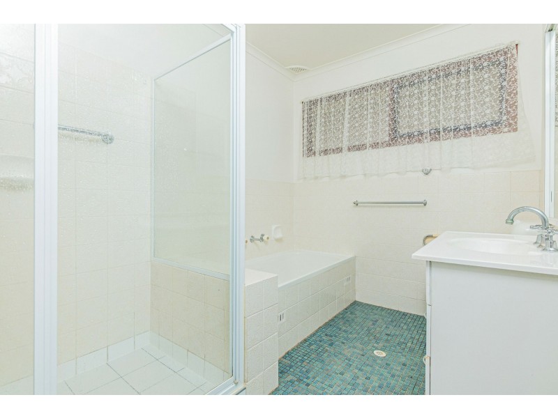 9 Chipping Place, South Penrith NSW 2750