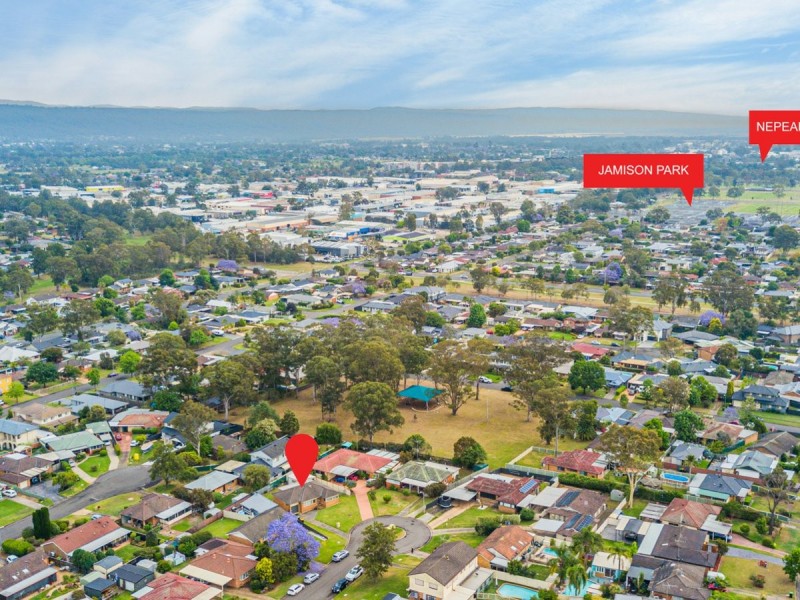 9 Chipping Place, South Penrith NSW 2750