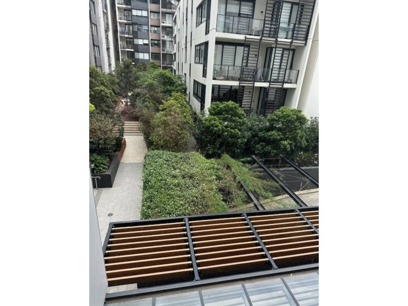 304/10 Aviators Way, Penrith NSW 2750