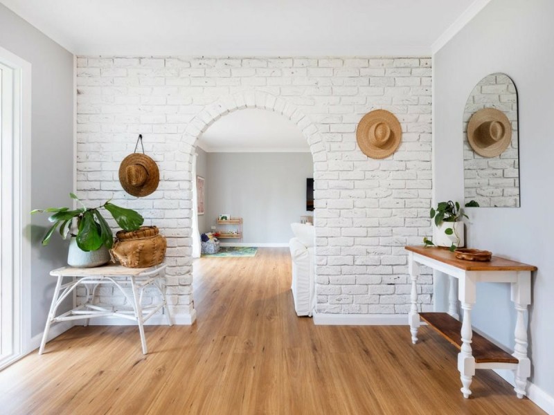 11 Avoca Ave, Emu Plains NSW 2750