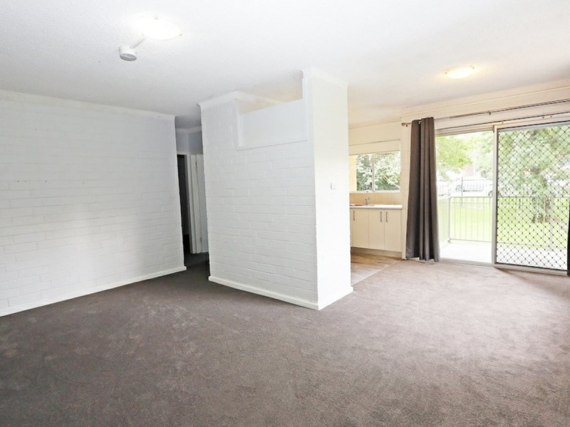 1/14-18 Santley Crescent, Kingswood NSW 2747
