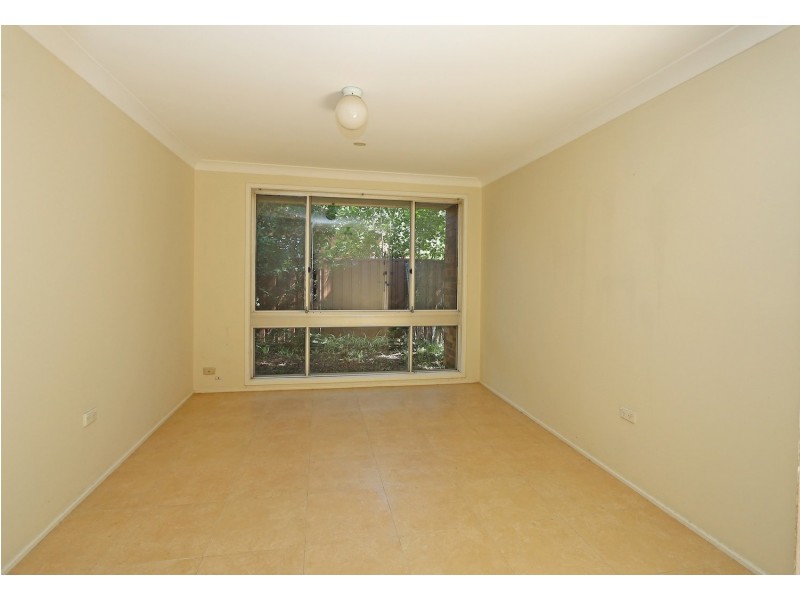 39 Solander Drive, St Clair NSW 2759