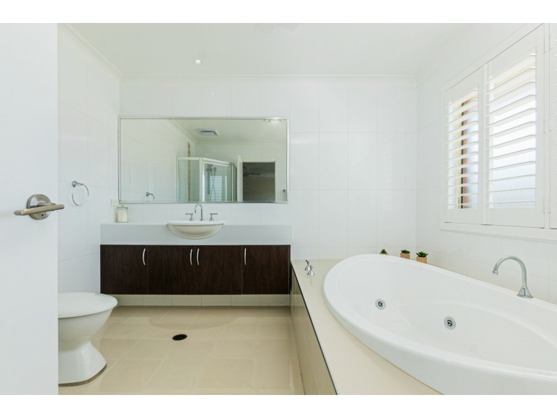 250 Caddens Road, Claremont Meadows NSW 2747