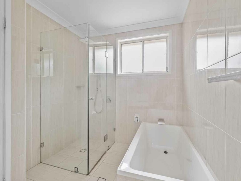 2/14a Stapley Street, Kingswood NSW 2747