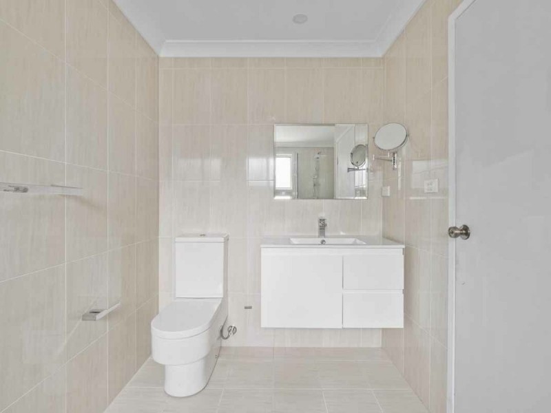 2/14a Stapley Street, Kingswood NSW 2747