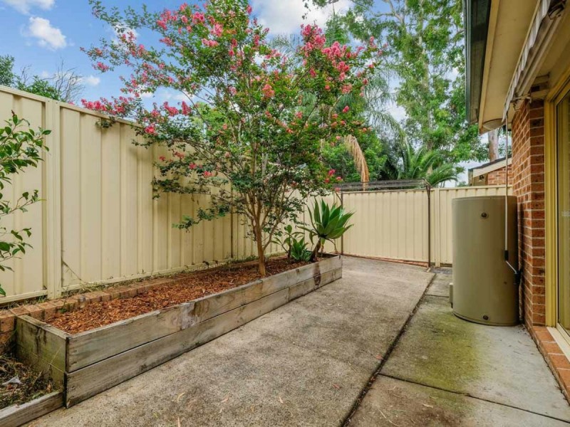 2/14a Stapley Street, Kingswood NSW 2747