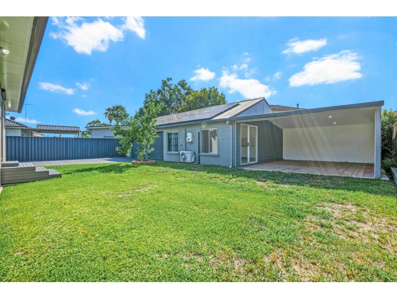 42 Willoring Cres, Jamisontown NSW 2750