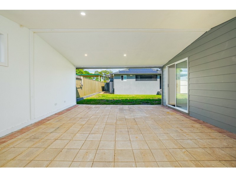 42 Willoring Cres, Jamisontown NSW 2750