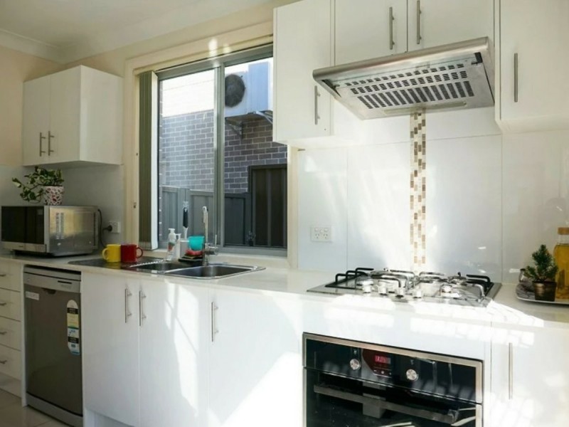 2/92 Great Western Highway, Kingswood NSW 2747