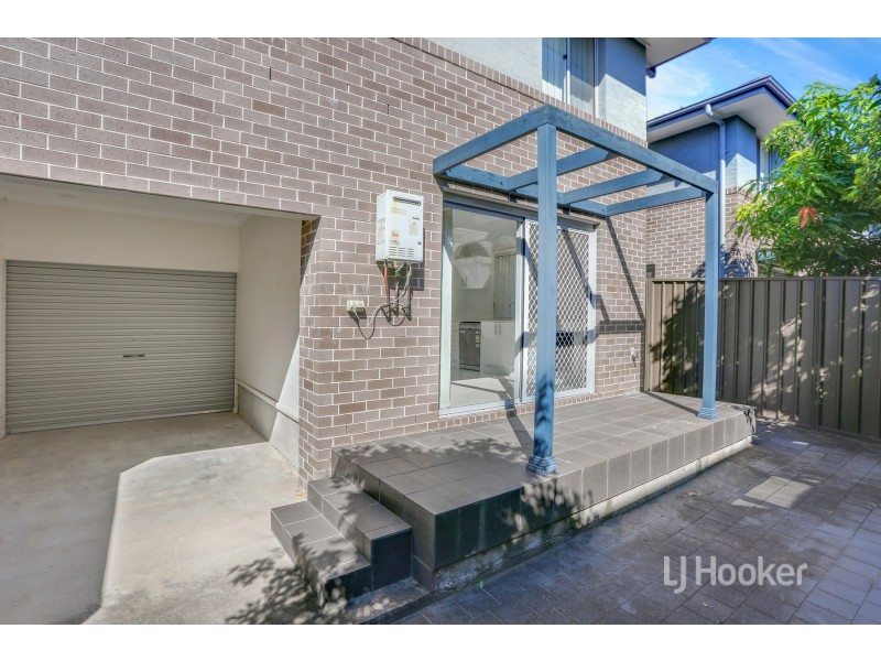 2/92 Great Western Highway, Kingswood NSW 2747