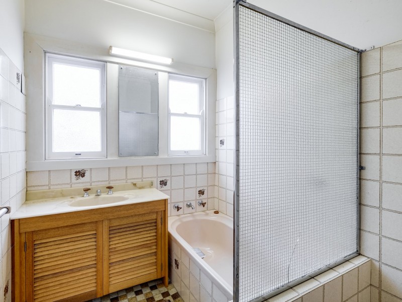 27 Cardigan Street, Guildford NSW 2161