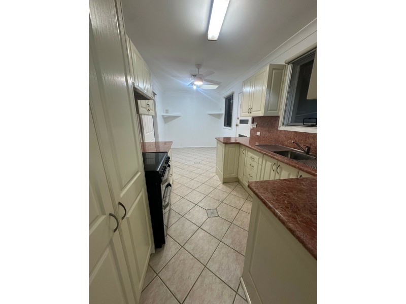 10 Deeside Close, South Penrith NSW 2750