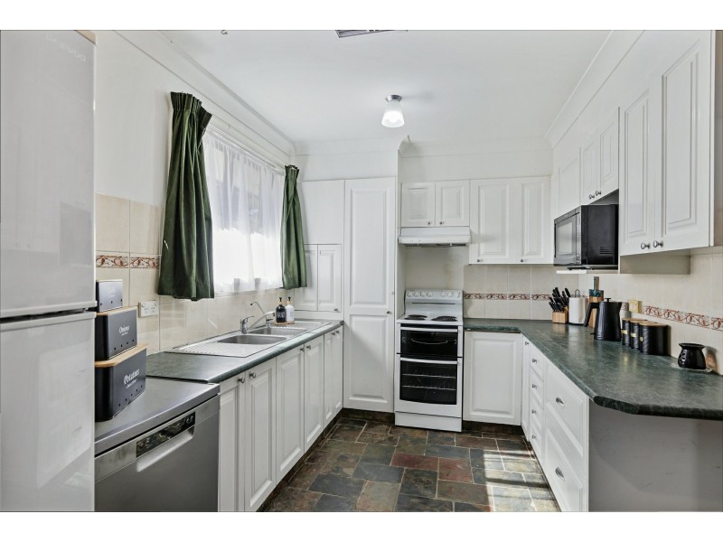 6 Holmegate Crescent, Cranebrook NSW 2749