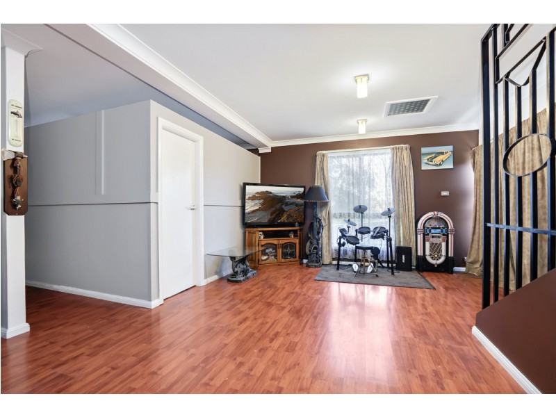 6 Holmegate Crescent, Cranebrook NSW 2749