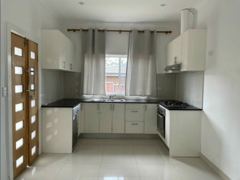 2a Craig Aveune, Oxley Park NSW 2760