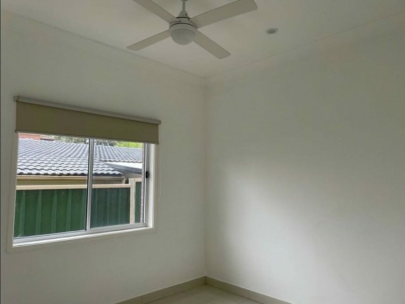 2a Craig Aveune, Oxley Park NSW 2760