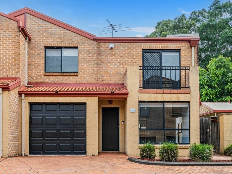 2/1-11 Candlebark Circuit, Glenmore Park NSW 2745