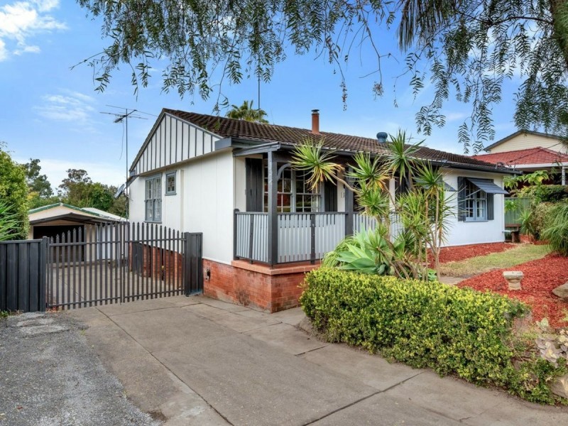 16 Sandringham Avenue, Cambridge Park NSW 2747