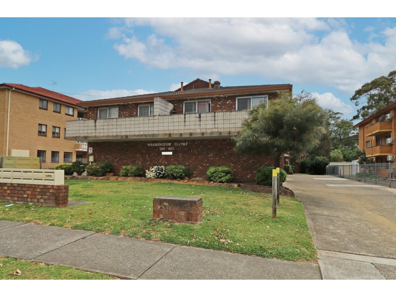 1/158-160 Lethbridge Street, Penrith NSW 2750