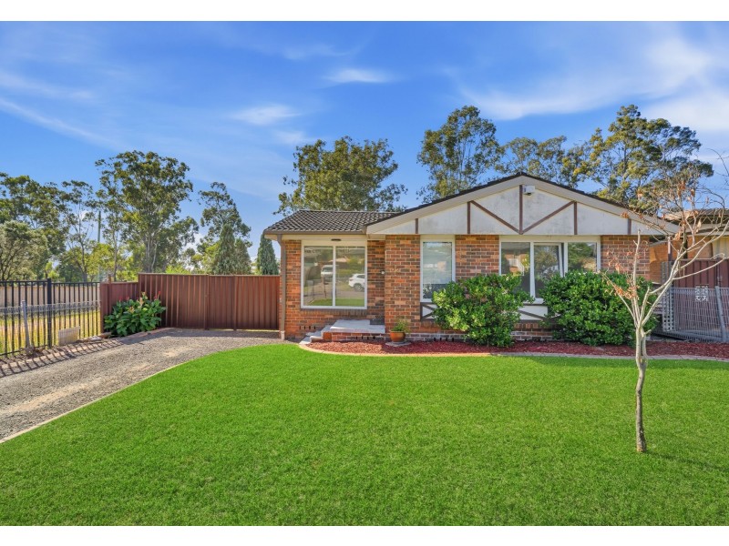 32 Pensax Road, Cranebrook NSW 2749