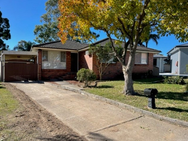 6 Fontana Cl, St Clair NSW 2759