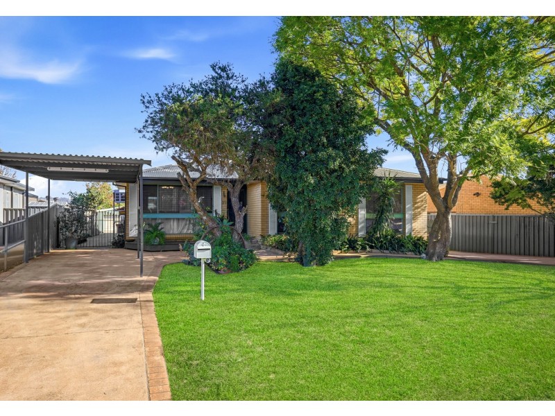28 Gandell Crescent, South Penrith NSW 2750