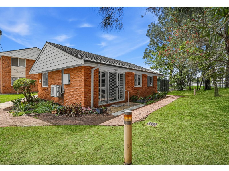 1/37 Mulgoa Road, Penrith NSW 2750