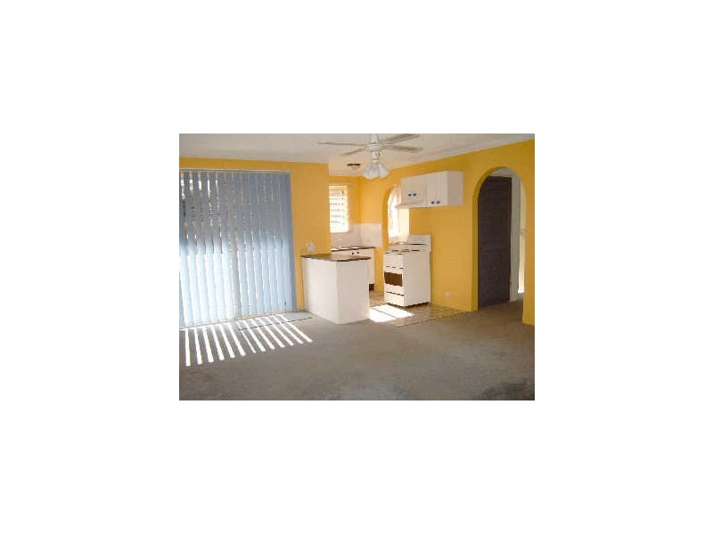 2/4 The Crescent, Penrith NSW 2750