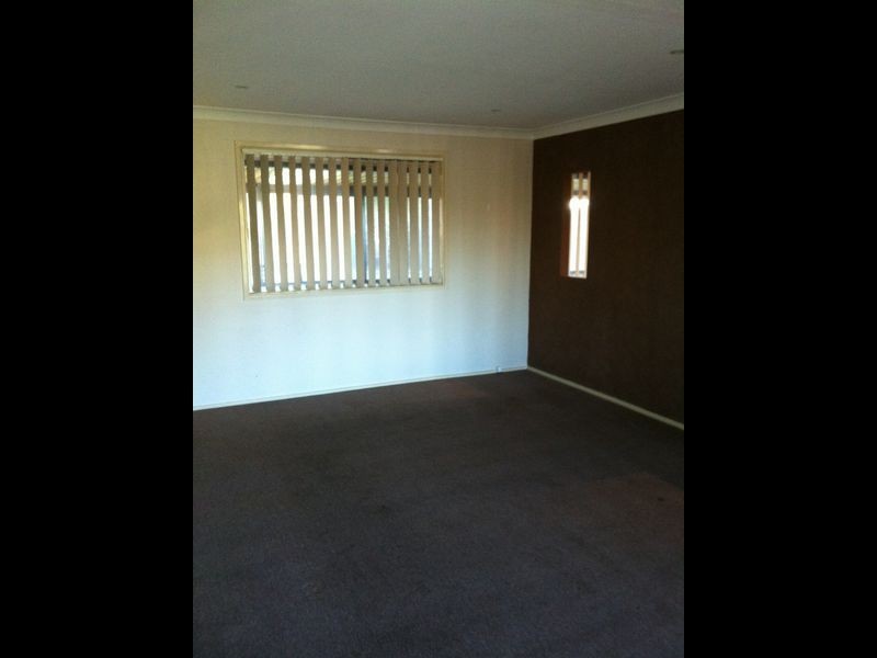 9 Samuel Foster Drive, South Penrith NSW 2750