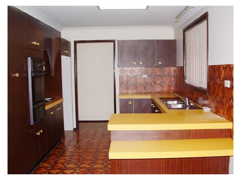 6 Hartog Drive, Werrington County NSW 2747