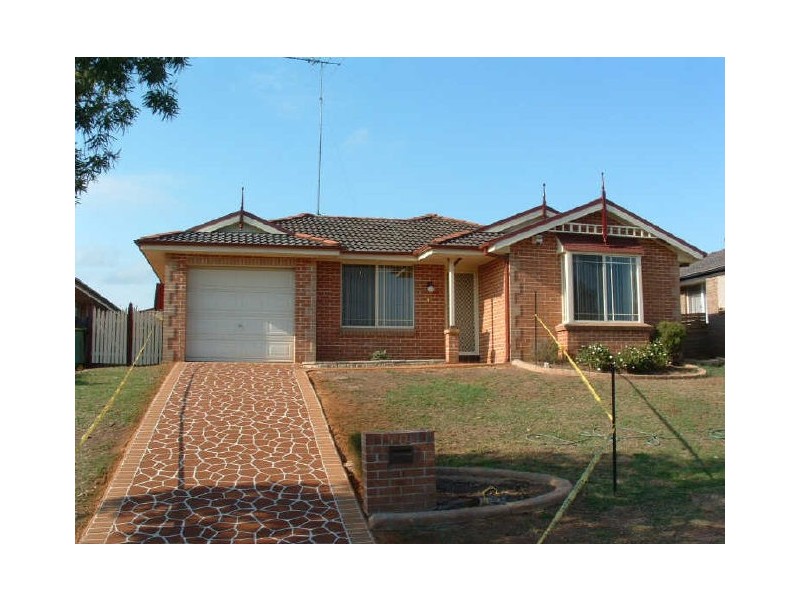 6 Oriole Street, Glenmore Park NSW 2745