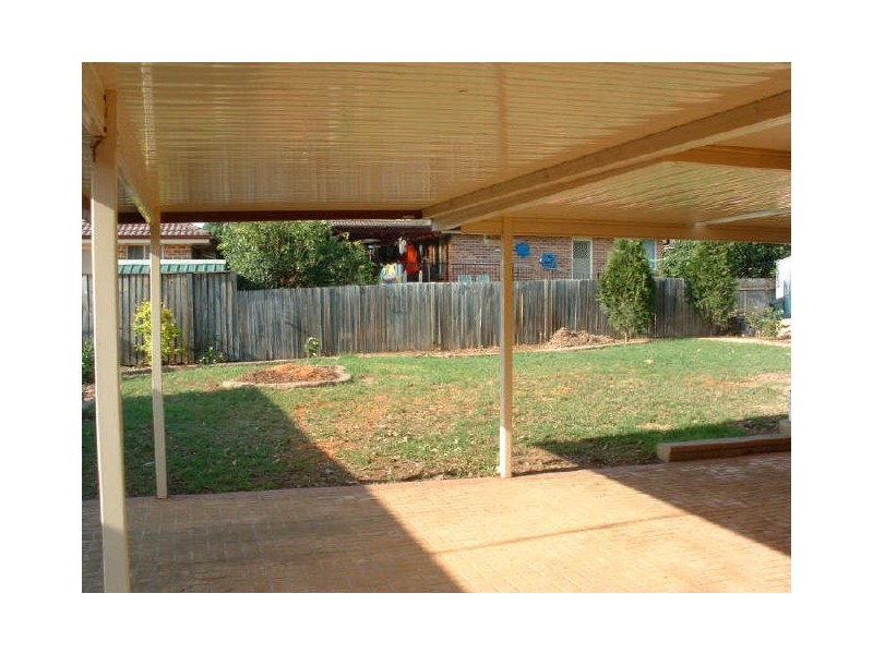 6 Oriole Street, Glenmore Park NSW 2745